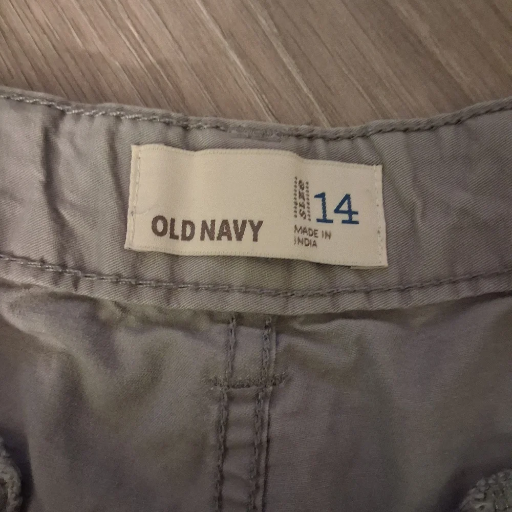 Old Navy Gray Bermuda Shorts (KID'S SIZE)